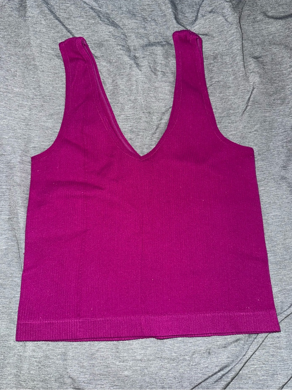 Rue21 Ribbed V-Neck Tank Top in Fuchsia Magenta